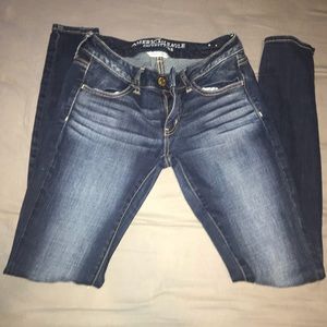 American Eagle dark wash jeans